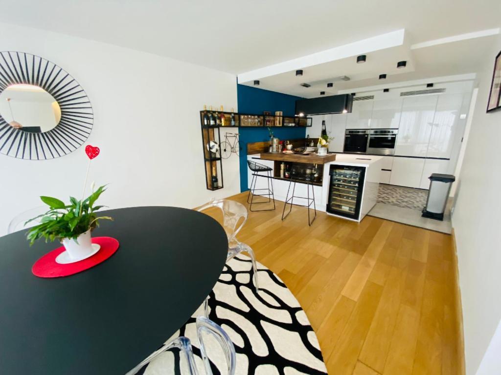 Hyper-Centre Place D'Erlon Superbe Duplex Reims Exterior foto